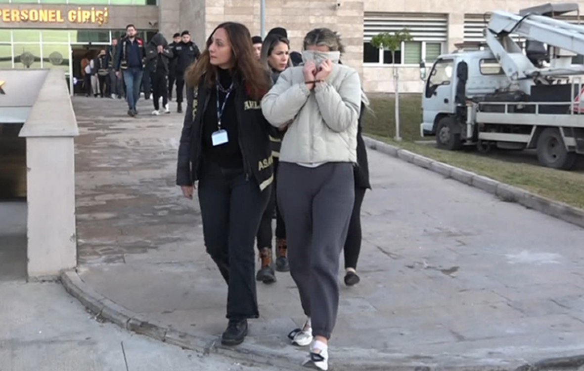 Antalya’da “Oyunbozan Operasyonu” ile Fuhuş Çetesi Çökertildi