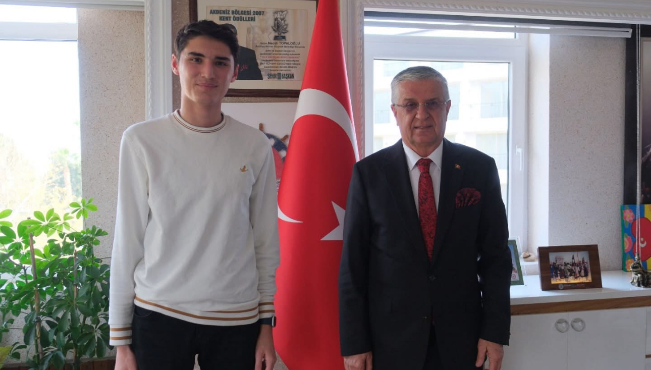 Başkan Topaloğlu’ndan Gençlere Tam Destek: “Yanınızdayız!”