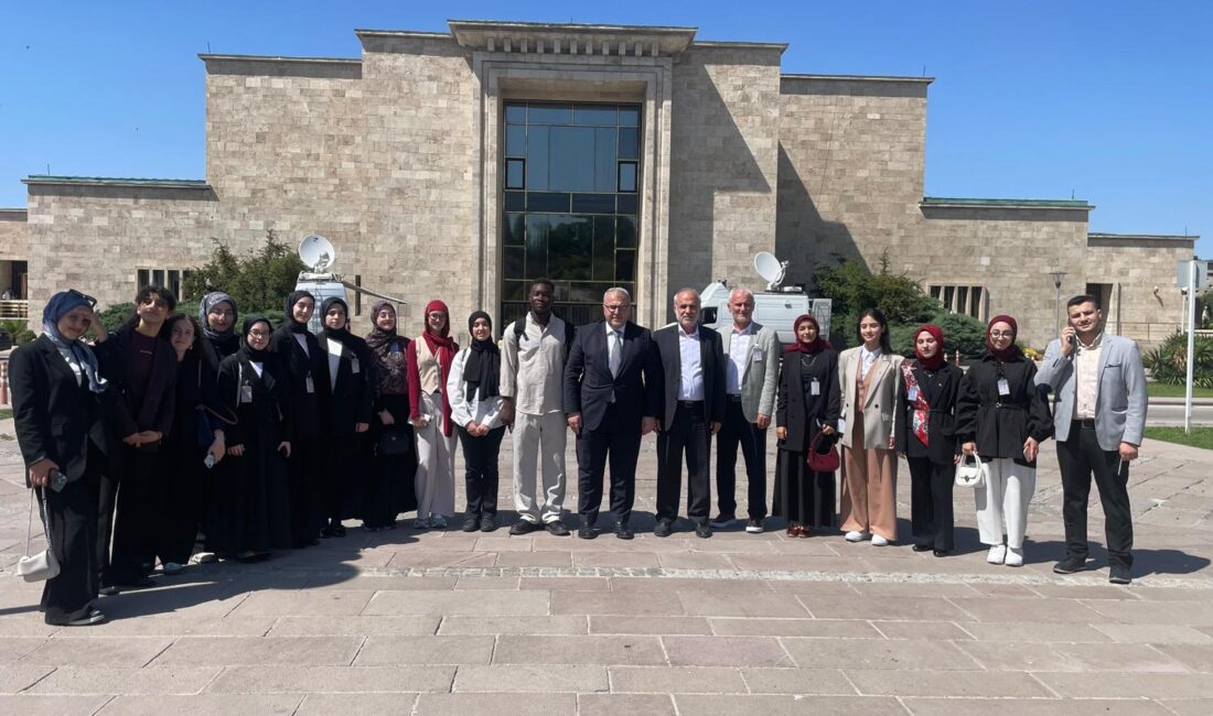 &nbsp; İzmirli İmam Hatip