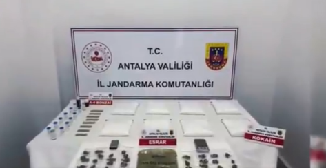 Antalya’da Dev Narkotik Operasyonu: 107 Torbacı Gözaltına Alındı, 104’ü Tutuklandı