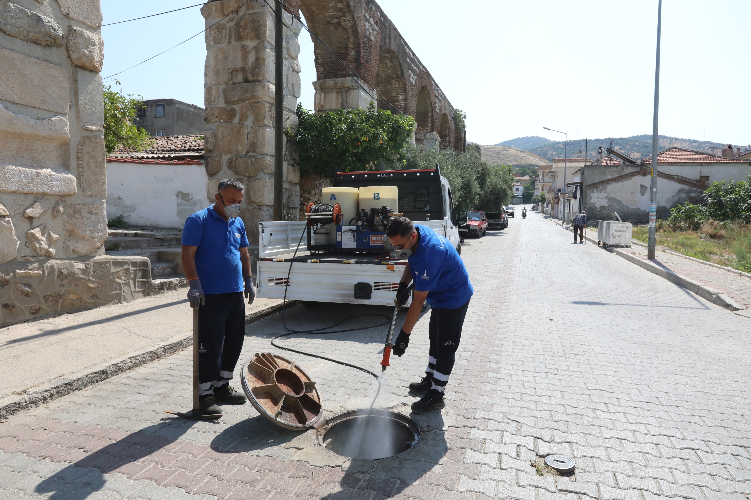 Efes Selçuk’ta Halk Sağlığı İçin Kapsamlı İlaçlama Seferberliği Başlatıldı