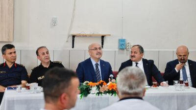 Adana Valisi Yavuz Selim Köşger,