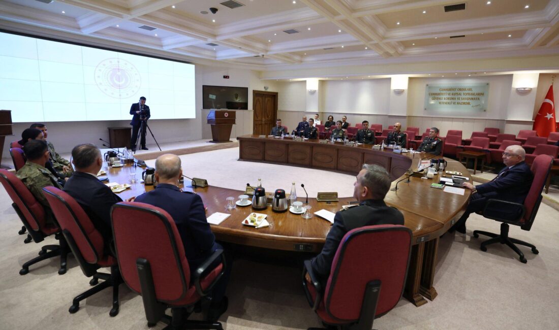 &nbsp; Millî Savunma Bakanı