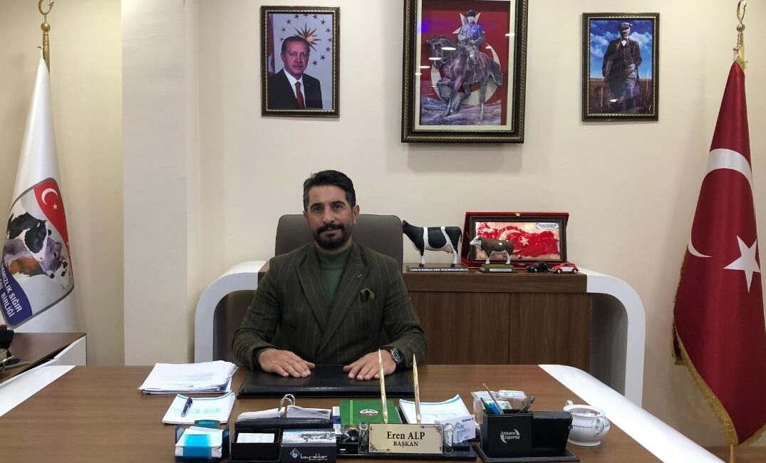 Kars Damızlık ve Sığır Yetiştiricileri Birliği Başkanı Eren Alp’ten Öğrencilere Tavsiyeler…! Kars Damızlık ve Sığır