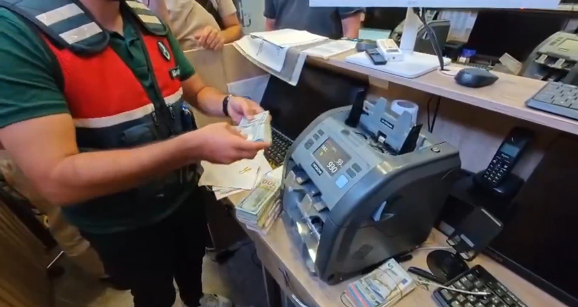 İstanbul’da Yasa Dışı Bahis Operasyonu: 33 Şüpheli Yakalandı, 13’ü Tutuklandı