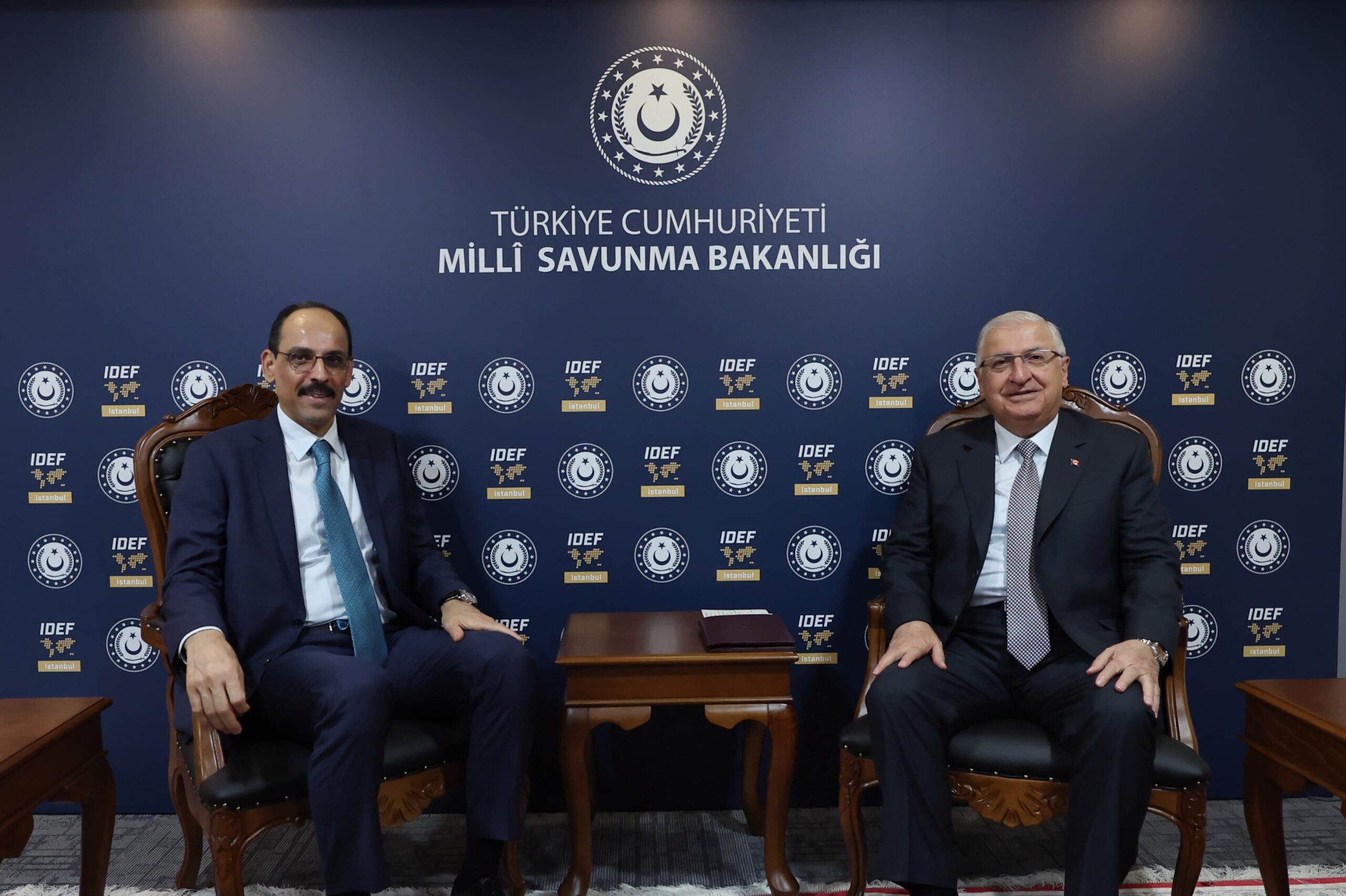 Bakan Yaşar Güler ve MİT Başkanı İbrahim Kalın, IDEF 2025’te Bir Araya Geldi