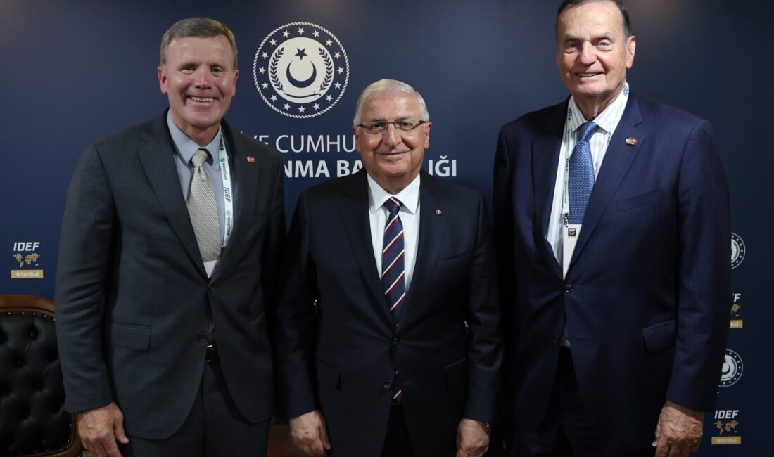 &nbsp; Milli Savunma Bakanı