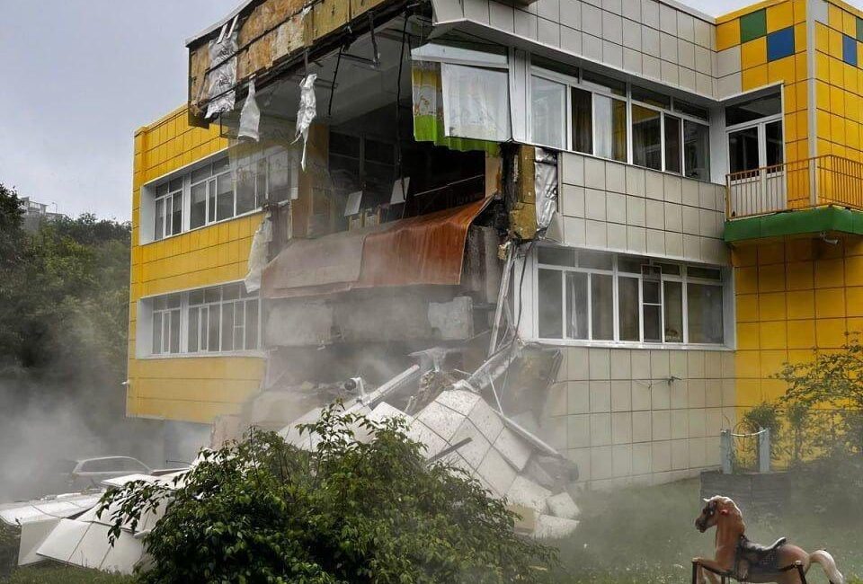 &nbsp; 8.8 Büyüklüğündeki Deprem