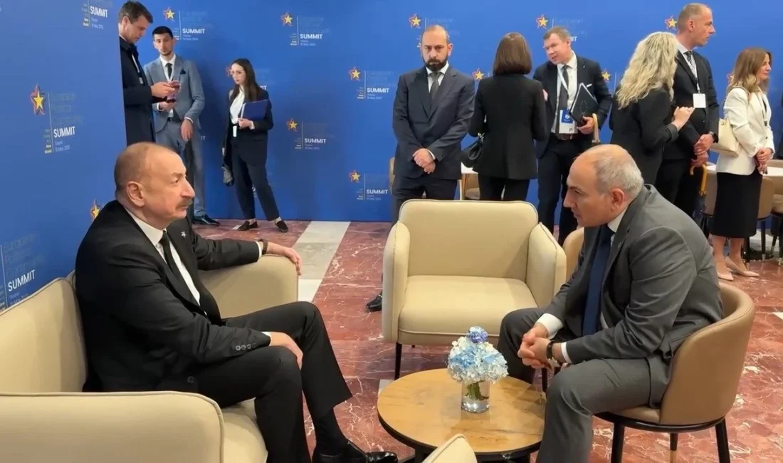 &nbsp; Ermenistan Başbakanı Nikol