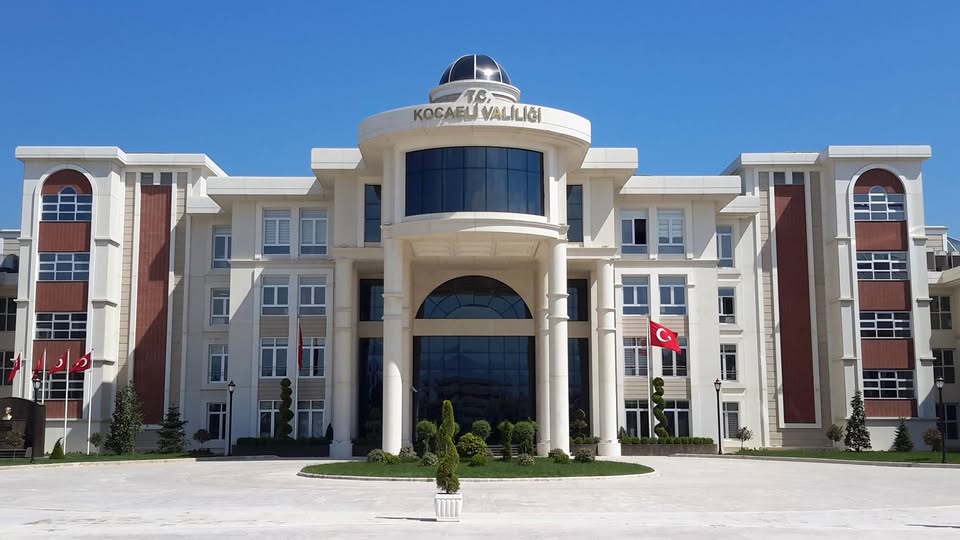 Kocaeli Karamürsel’deki Orman Yangınına Müdahale Devam Ediyor