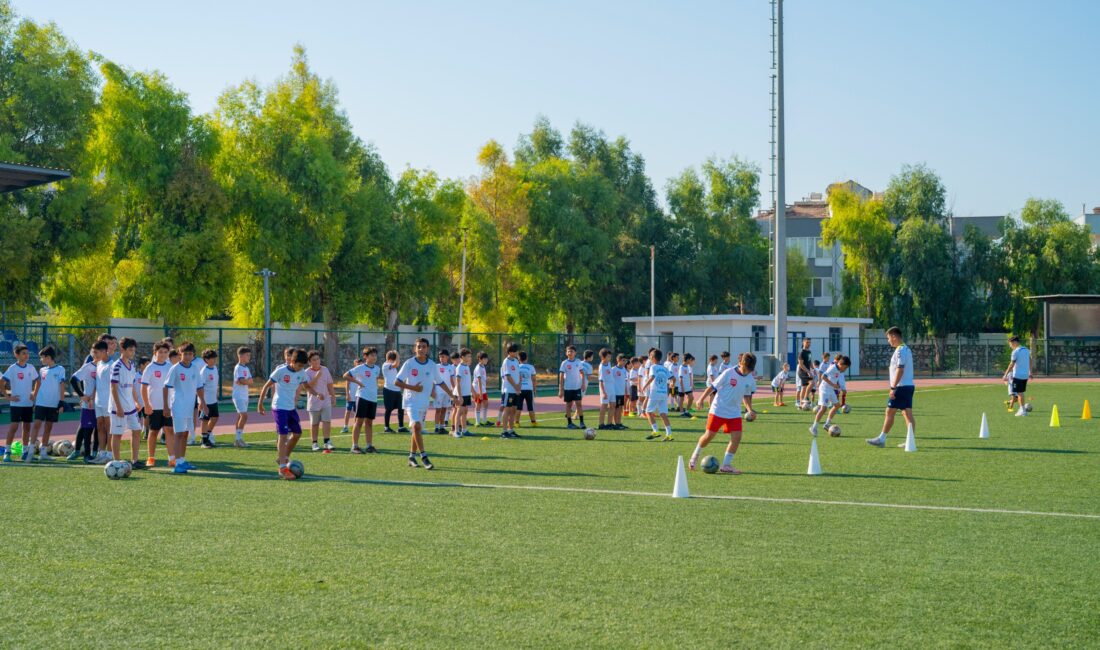 Milas Belediyesi Yaz Futbol Okulu’nda Heyecan Devam Ediyor Milas Belediyesi’nin, çocukları spora
