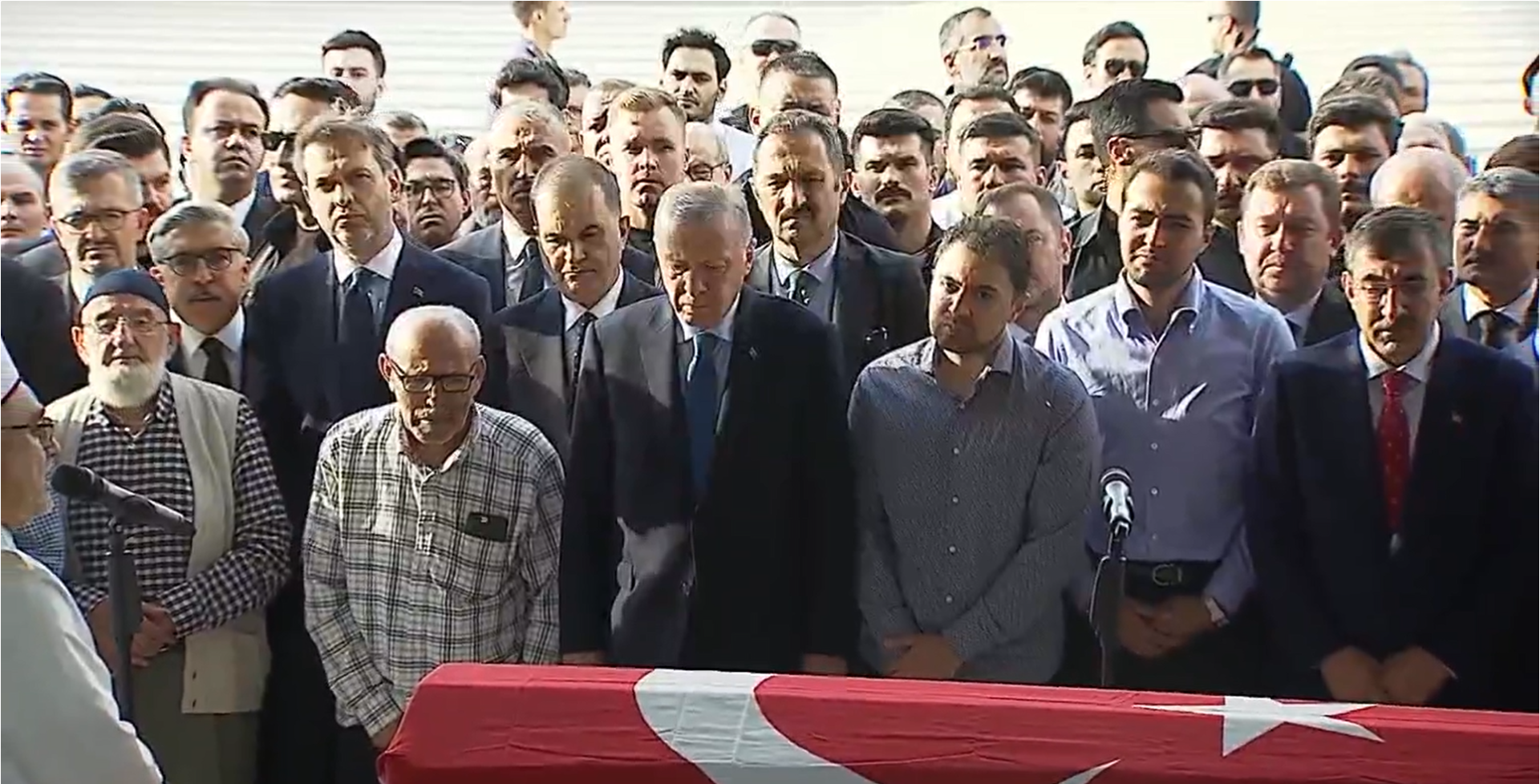 Cumhurbaşkanı Başdanışmanı Hamdi Kılıç’a Veda: Cumhurbaşkanı Erdoğan Cenazeye Katıldı