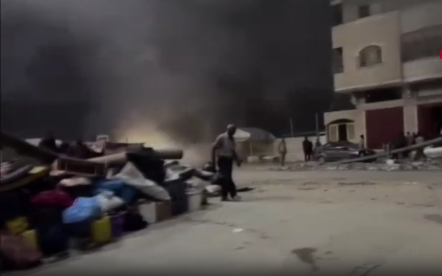 Filistin Kızılayı: İsrail Saldırısında El-Kudüs Hastanesi Hasar Gördü