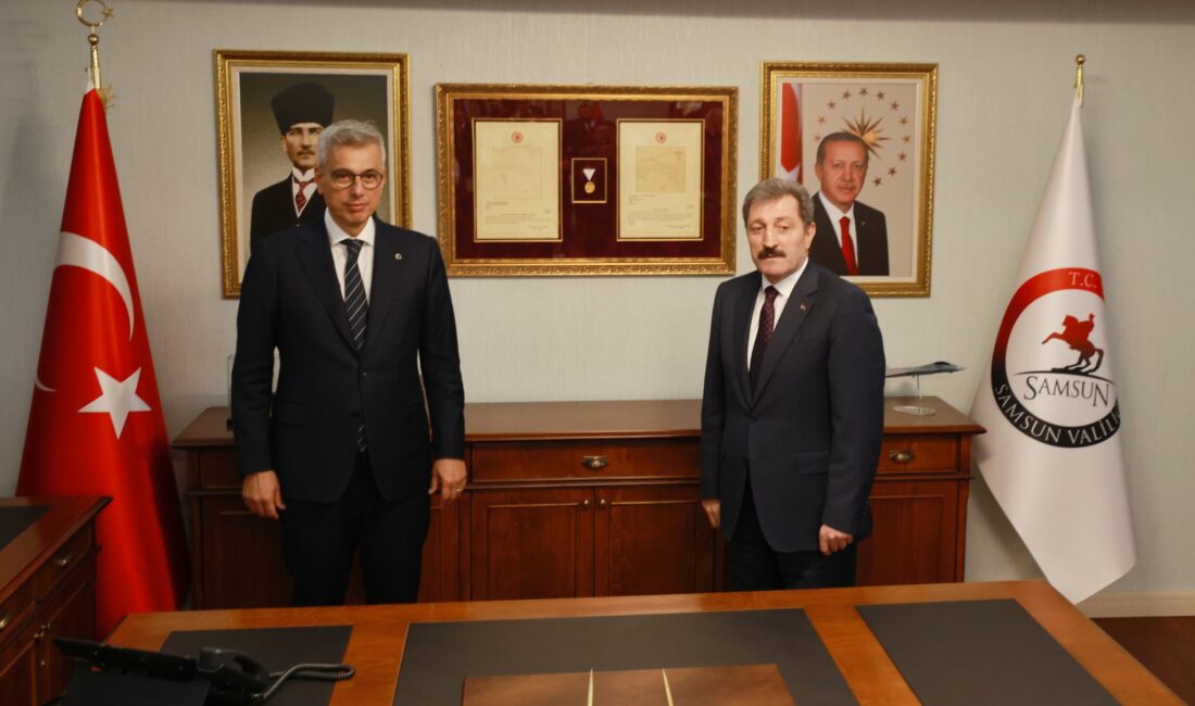 Sağlık Bakanı Kemal Memişoğlu,