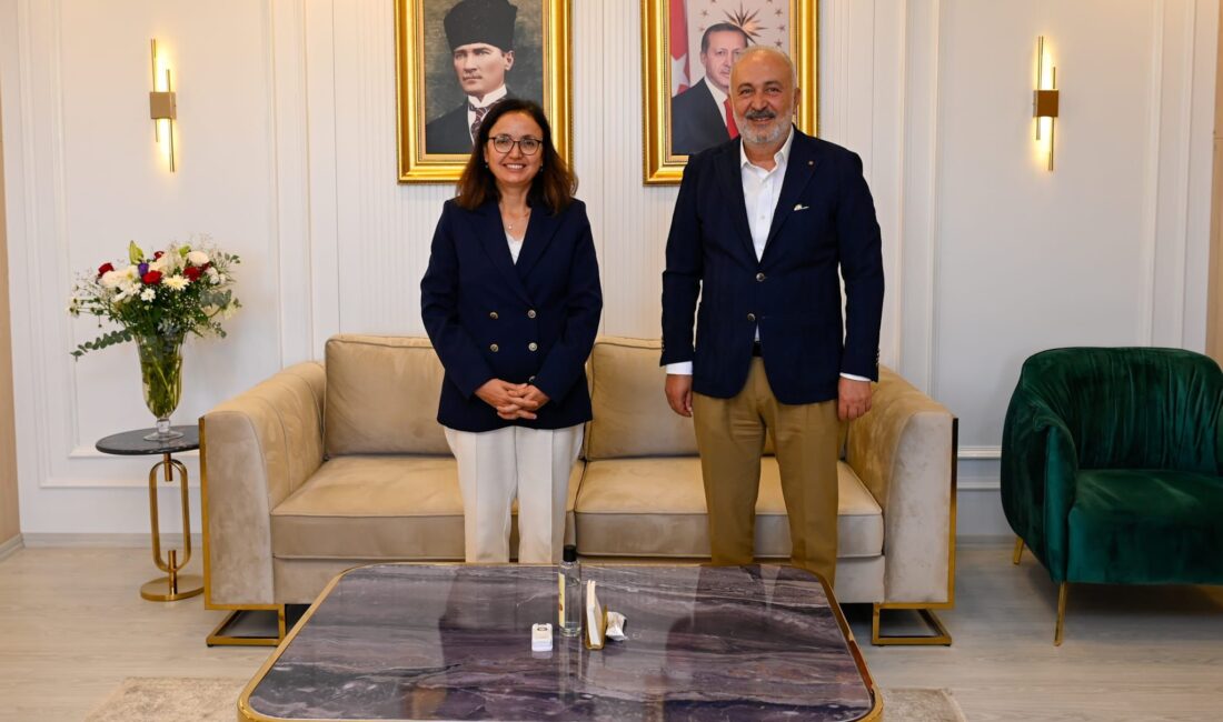 Çiftlikköy’de iki dönem belediye