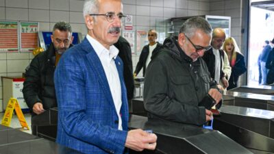 Ulaştırma ve Altyapı Bakanı Abdulkadir