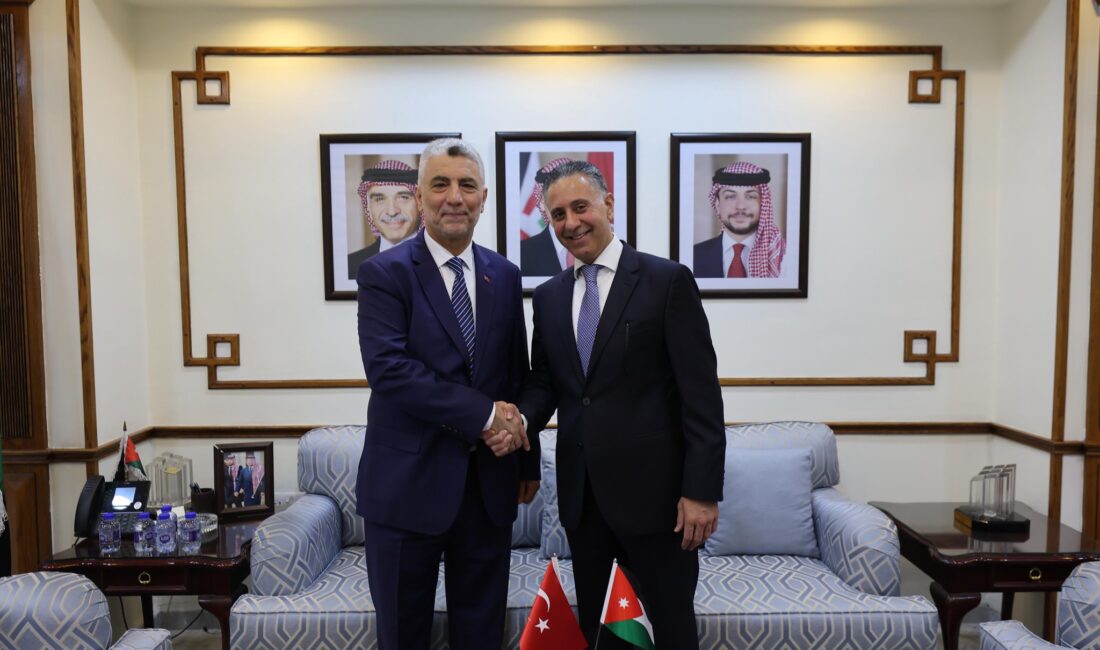 Ticaret Bakanı Ömer Bolat,