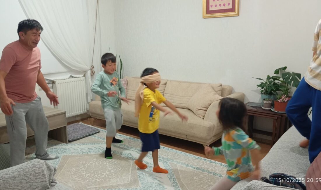 Van’da “Ekranı Kapat, Aileni Fark Et!” Kampanyası Büyük İlgi Gördü