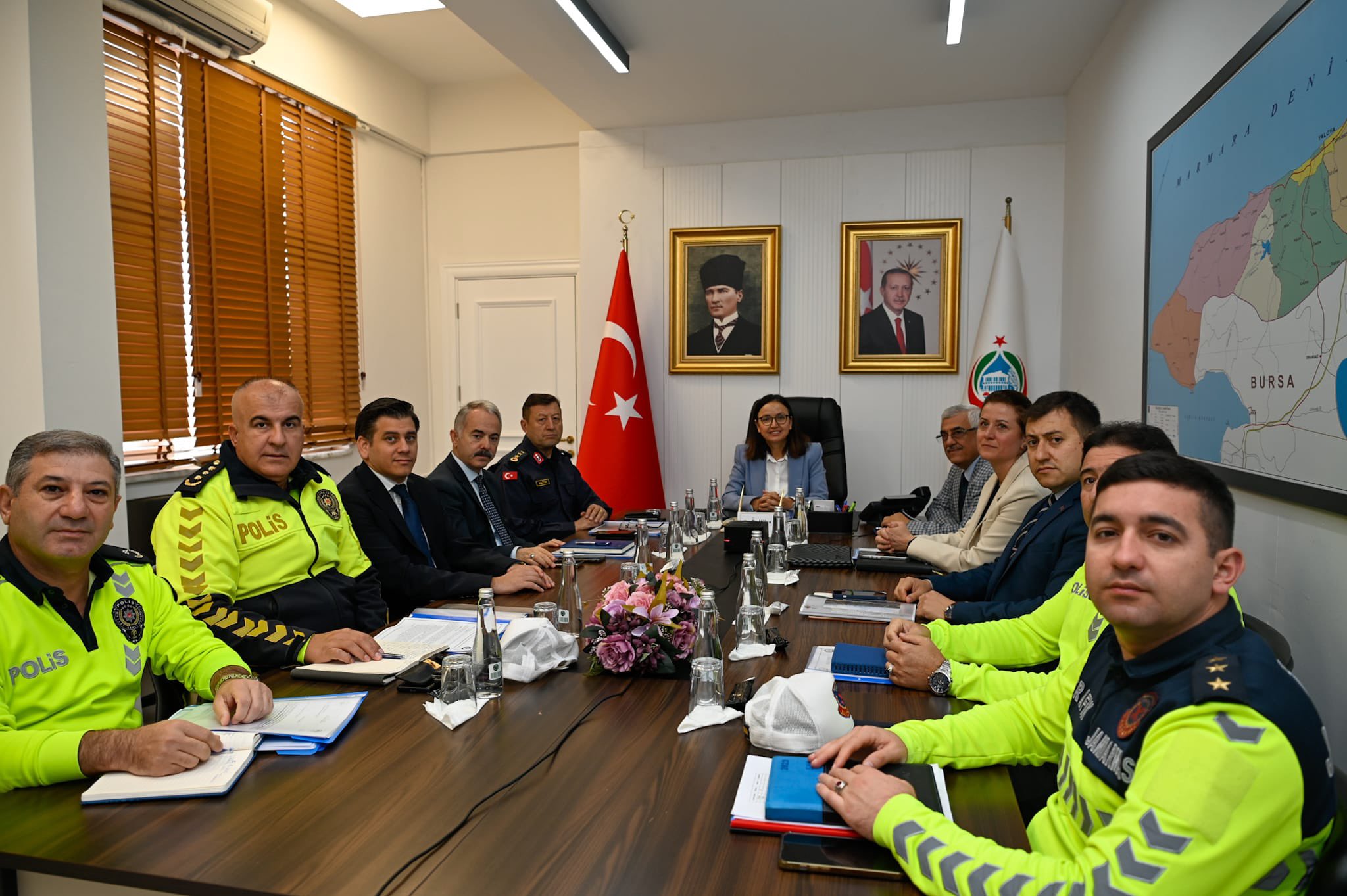 Vali Dr. Hülya Kaya, Karayolu Trafik Güvenliği Toplantısına Katıldı