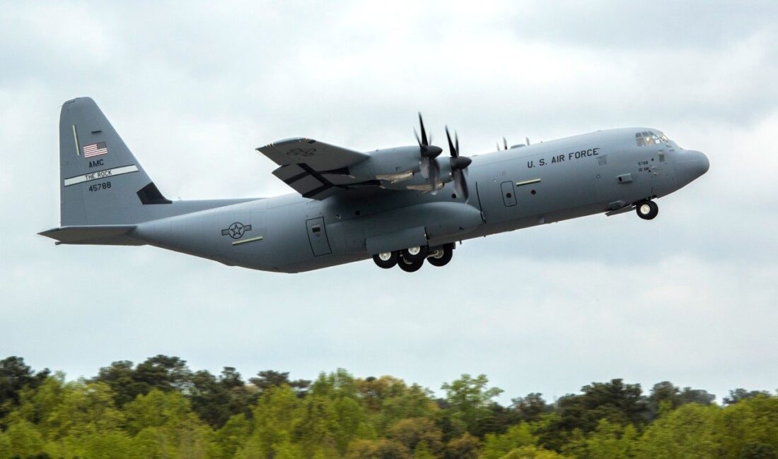 İran’dan Kritik İddia: “ABD’ye Ait İki C-130 Nakliye Uçağı Yok Edildi” İran Silahlı Kuvvetleri bünyesinde
