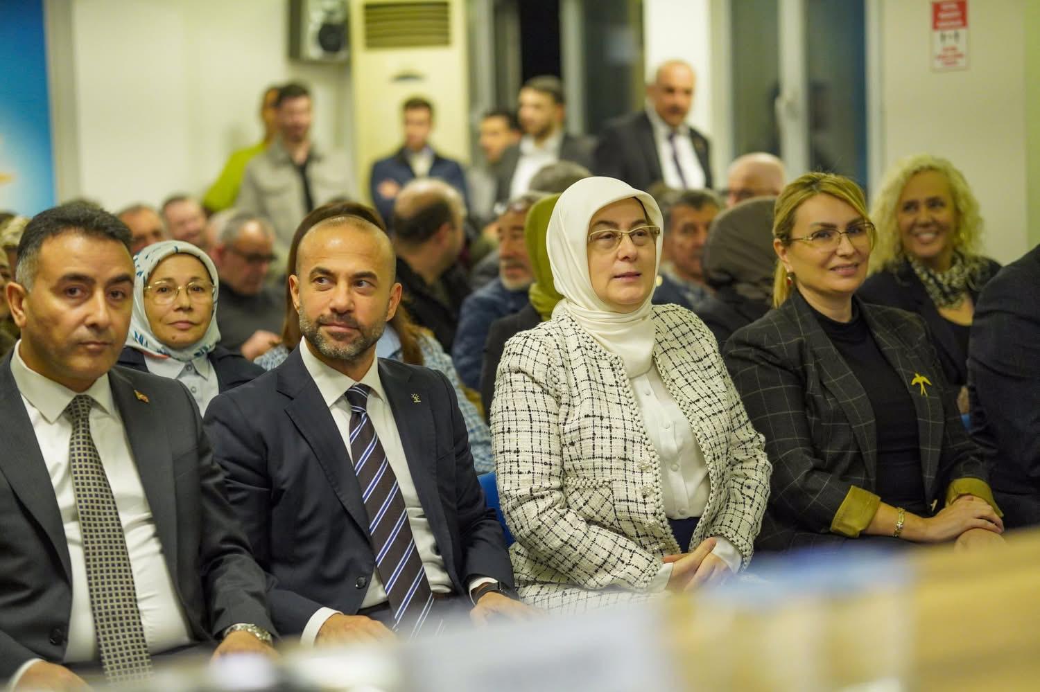 AK Parti Yalova Teşkilatı İl Danışma Meclisi’ni Geniş Katılımla Gerçekleştirdi