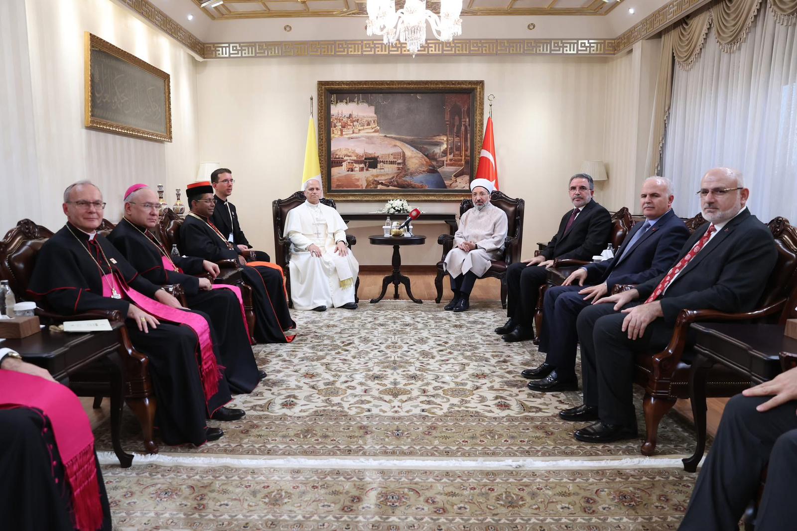 Papa Ziyareti Değil; Bizim İslam’dan Kopuşumuz Konuşulmalı