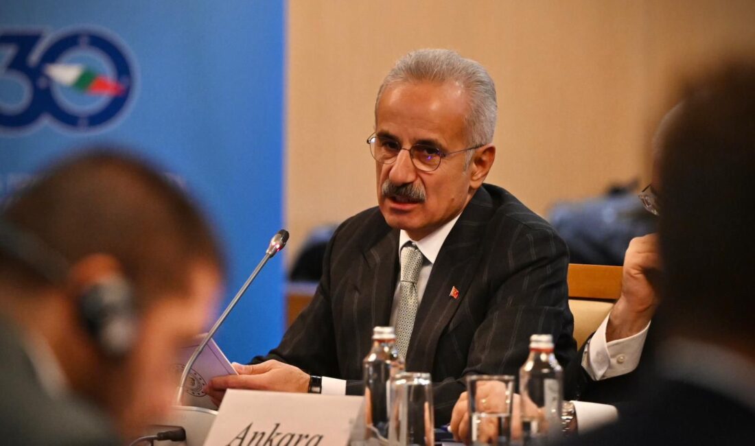 Ulaştırma ve Altyapı Bakanı