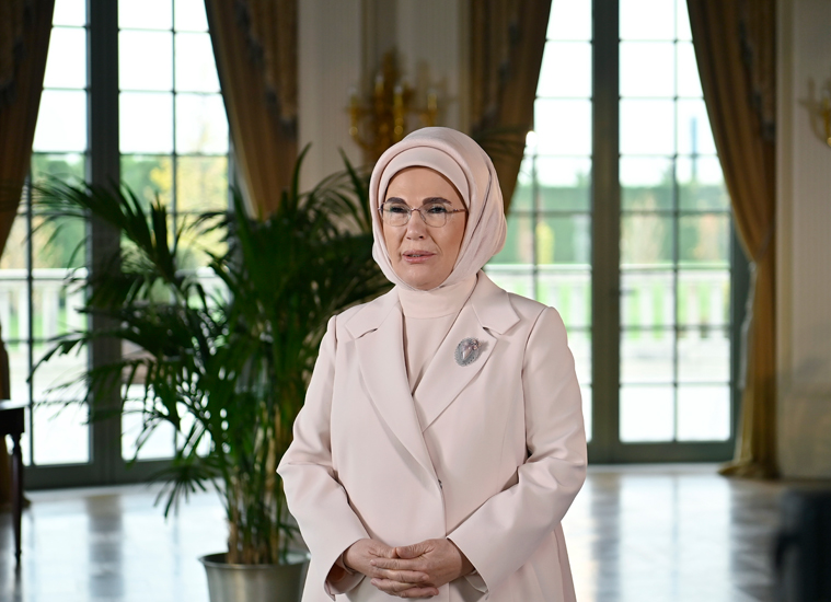Emine Erdoğan Sağlık Çalışanlarının Tıp Bayramını Kutladı Cumhurbaşkanı Recep Tayyip Erdoğan’ın