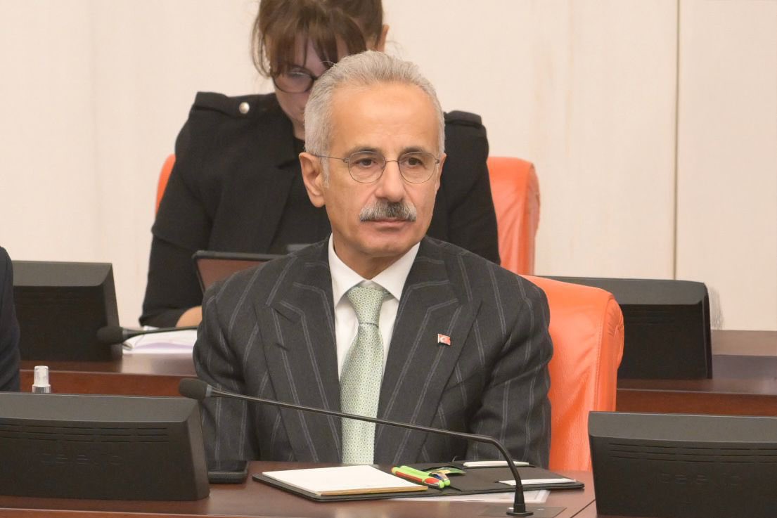 TBMM’de 2026 Bütçesi Görüşülüyor: Bakan Uraloğlu Ulaştırma ve Sosyal Destek Rakamlarını Açıkladı