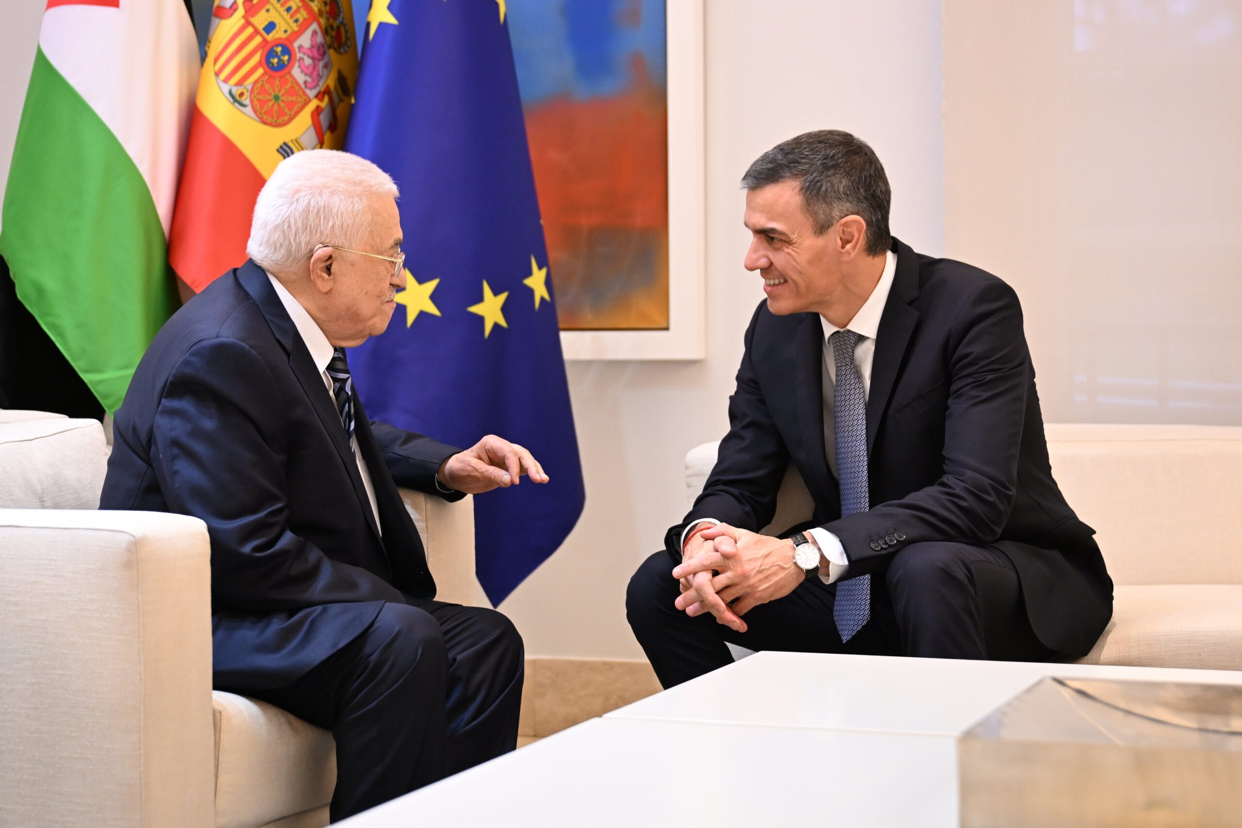 İspanya Başbakanı Sanchez ve Filistin Devlet Başkanı Abbas Madrid’de Görüştü