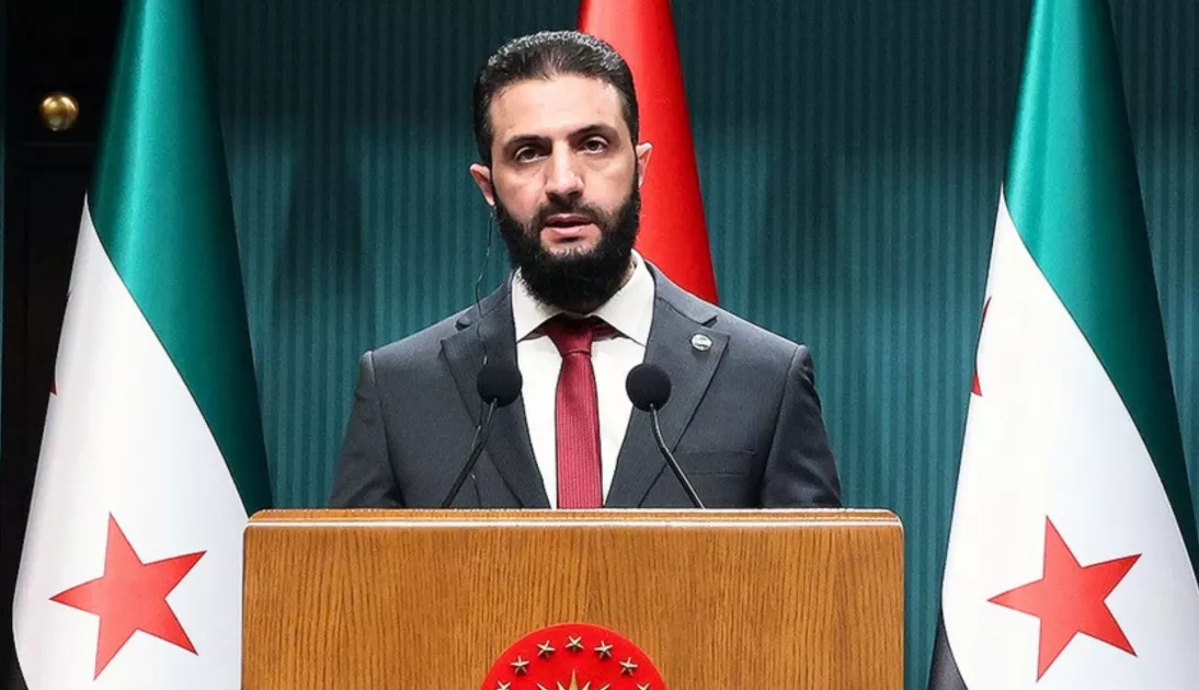 Suriye’de Ramazan Öncesi Genel Af: Cumhurbaşkanı Şara Kararnameyi İmzaladı Suriye Cumhurbaşkanı Ahmed Şara,