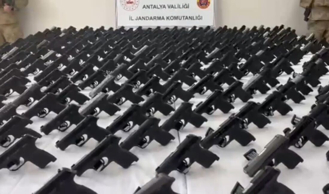 İçişleri Bakanı Ali Yerlikaya,