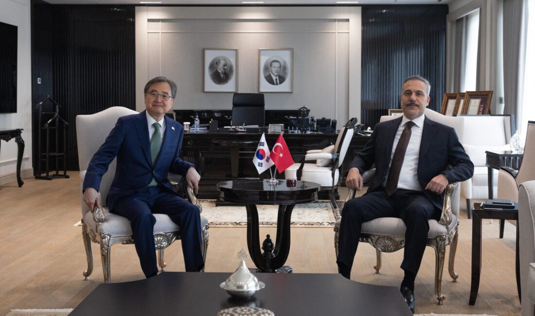 Bakan Fidan, Güney Koreli Mevkidaşı Cho Hyun ile Ankara’da Bir Araya Geldi Dışişleri Bakanı Hakan Fidan,