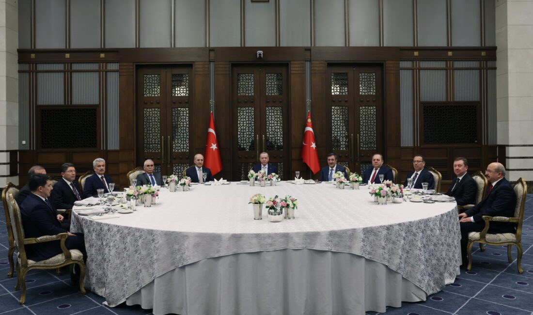Cumhurbaşkanı Erdoğan Devletin Zirvesiyle Yemekte Buluştu ANKARA / TEKHA Cumhurbaşkanı