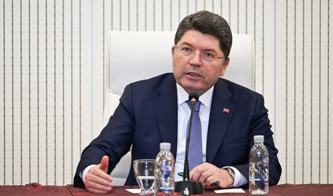 Adalet Bakanı Yılmaz Tunç,