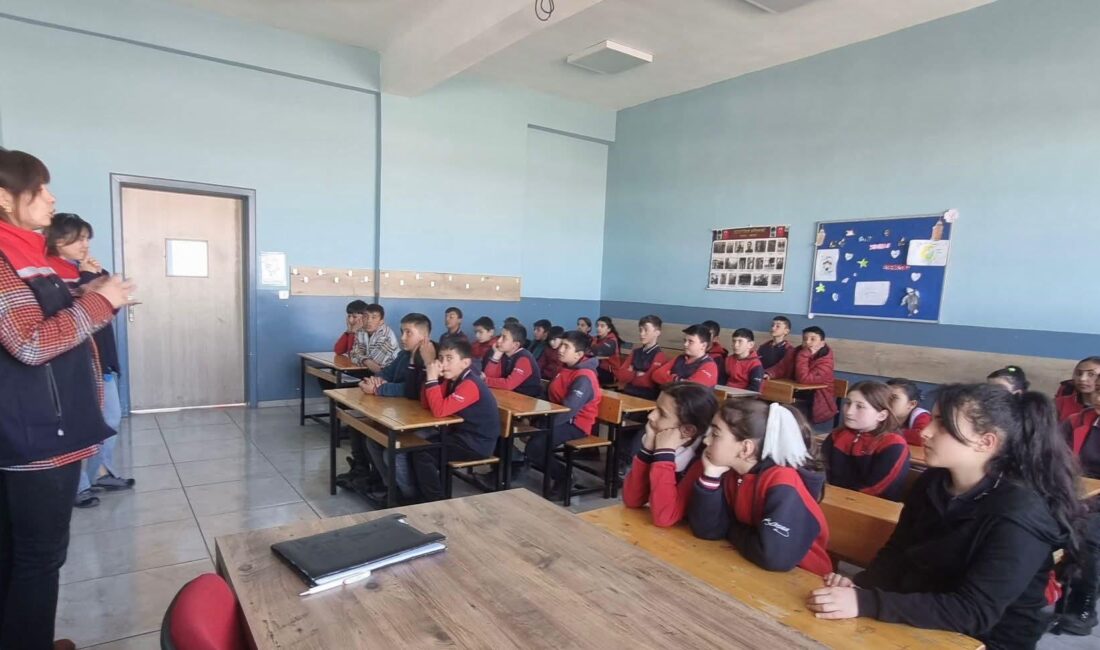 Kars Tarım İl Müdürlüğü’nden Öğrencilere Organik Tarım Eğitimi İlimizde ortaokul öğrencilerine yönelik