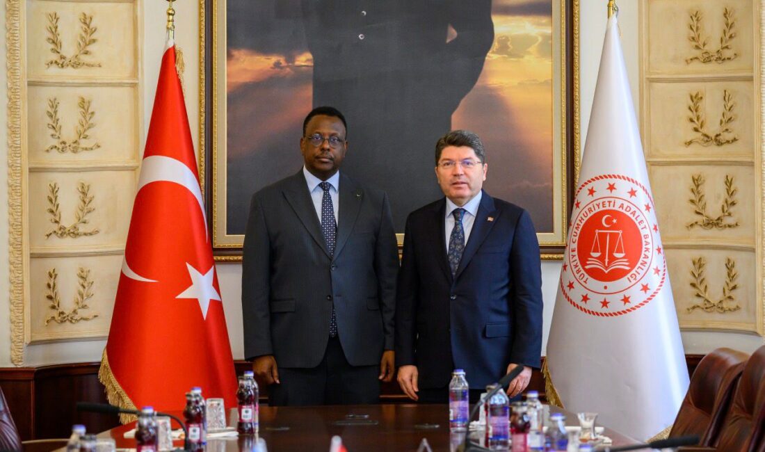 Adalet Bakanı Yılmaz Tunç,