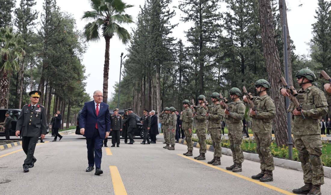 MİLLİ Savunma Bakanı Yaşar