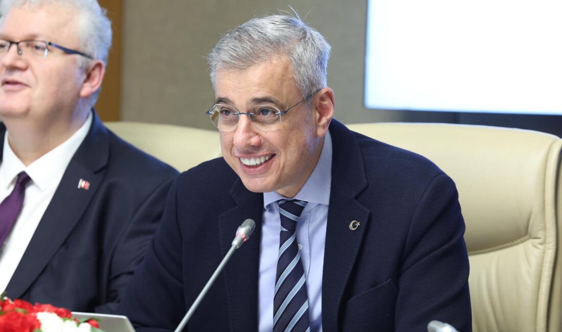 Bakan Memişoğlu: “2025 Yılında 2 Milyon 200 Bin Kadına Ücretsiz Kanser Taraması Ya Sağlık Bakanı Kemal Memişoğlu,
