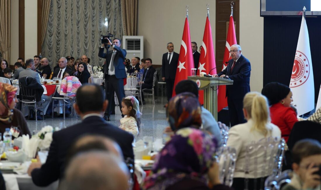 Millî Savunma Bakanı Yaşar Güler Şehit Aileleri Ve Gazilerle İftarda Buluştu Millî Savunma Bakanı Yaşar