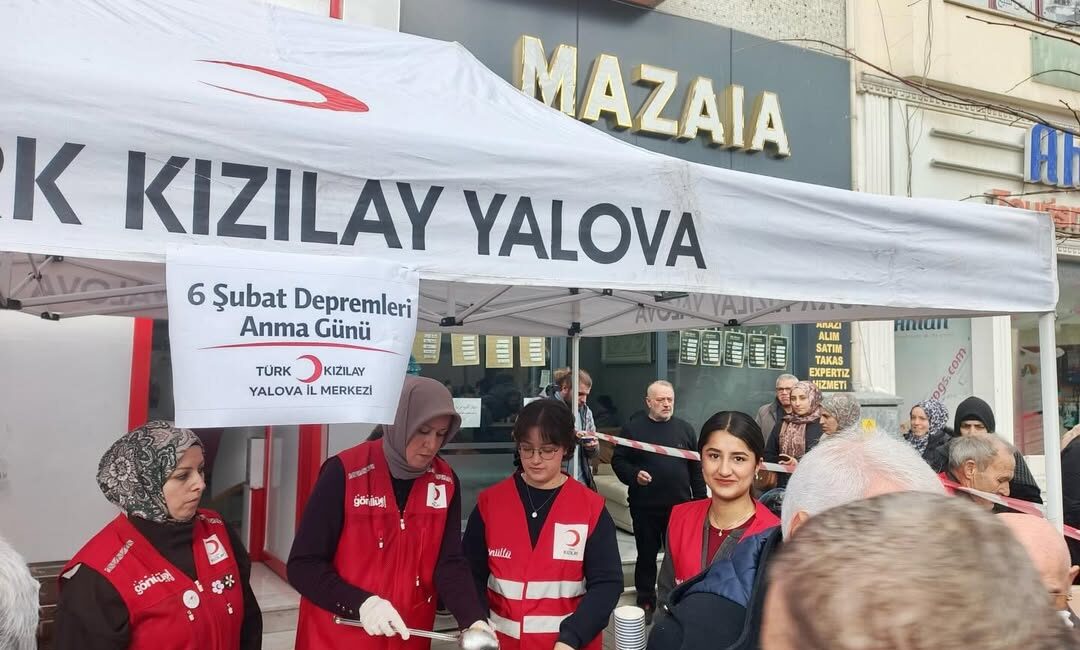 Kızılay Kadın Gönüllüleri Depremzedeleri