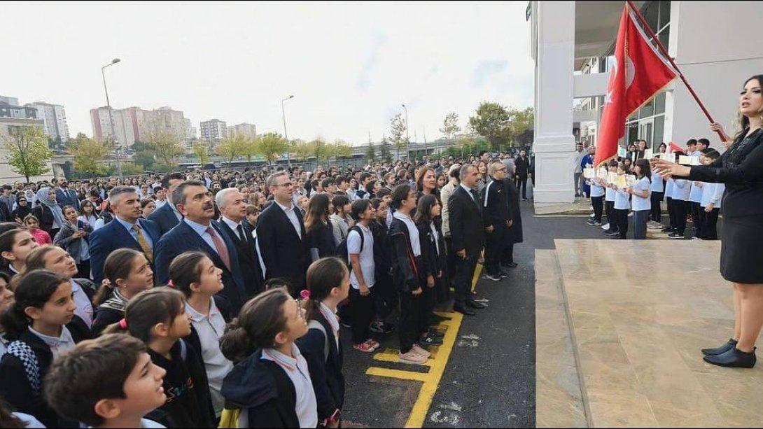 Depremin 3. Yılında Öğrenciler