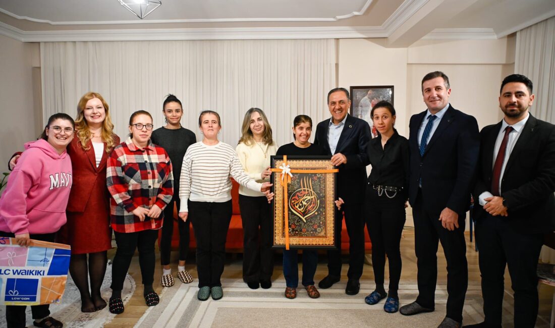 Yalova Valisi Dr. Ahmet Hamdi Usta Umut Evi’nde Gönüllere Dokundu Yalova Valisi Dr. Ahmet