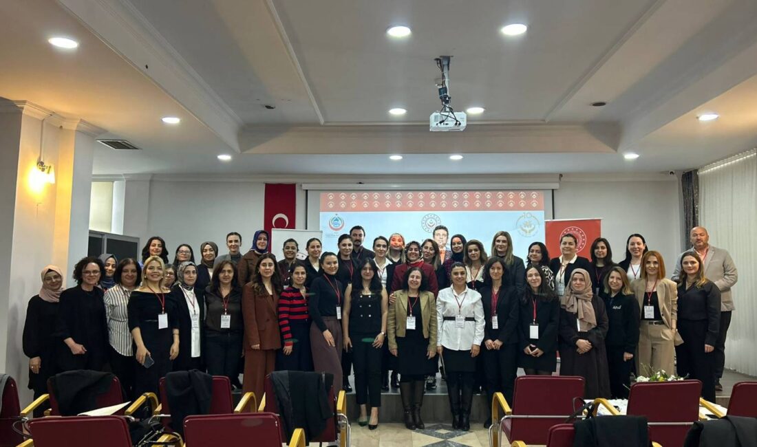 Yalova’da Kadına Yönelik Şiddetle Mücadele Çalıştayı Jandarma Ekipleri Mücadele Eylem