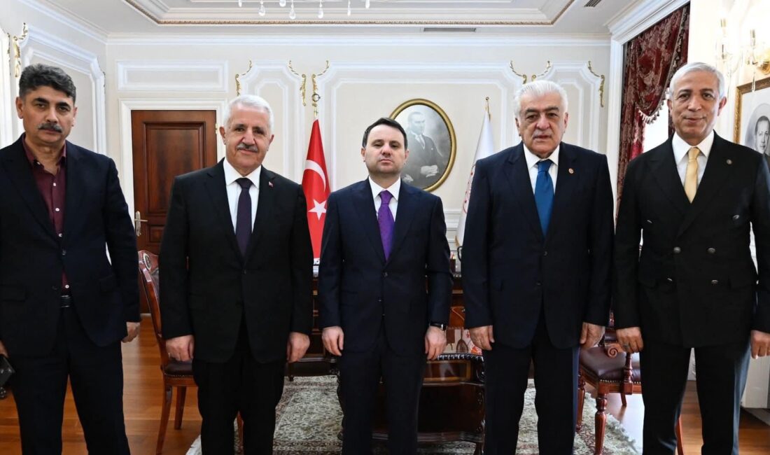 Hükümet Ulaştırma, Denizcilik ve