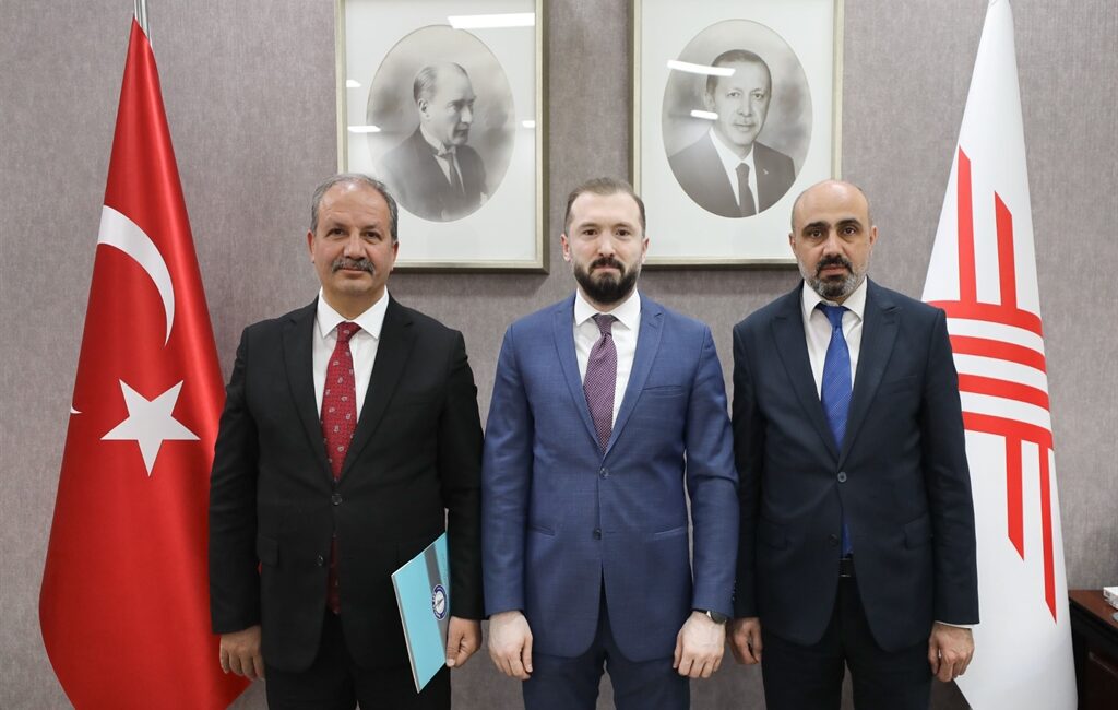 Sağlık-Sen Genel Başkanı Mahmut