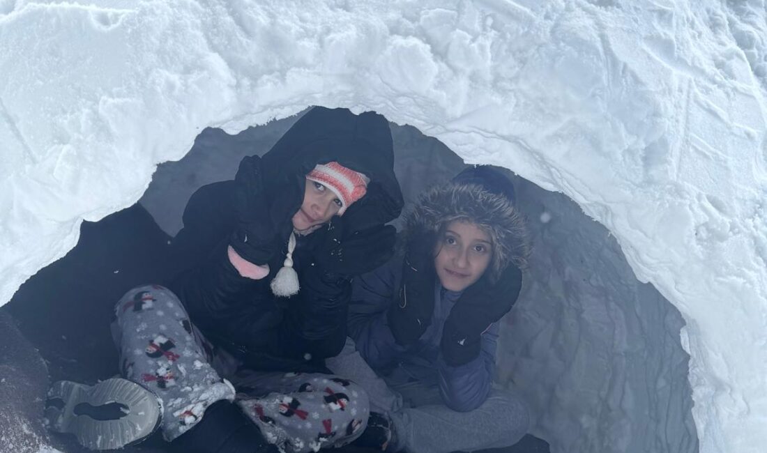 Kars’ta miniklerden mahalleye kardan eskimo evi Doğu’nun beyaz örtüsüyle ünlü