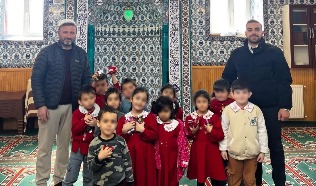 Akyaka’da miniklerden anlamlı cami ziyareti Akyaka ilçesinde eğitim veren