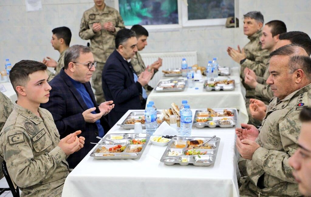 Kars Valisi Ziya Polat,