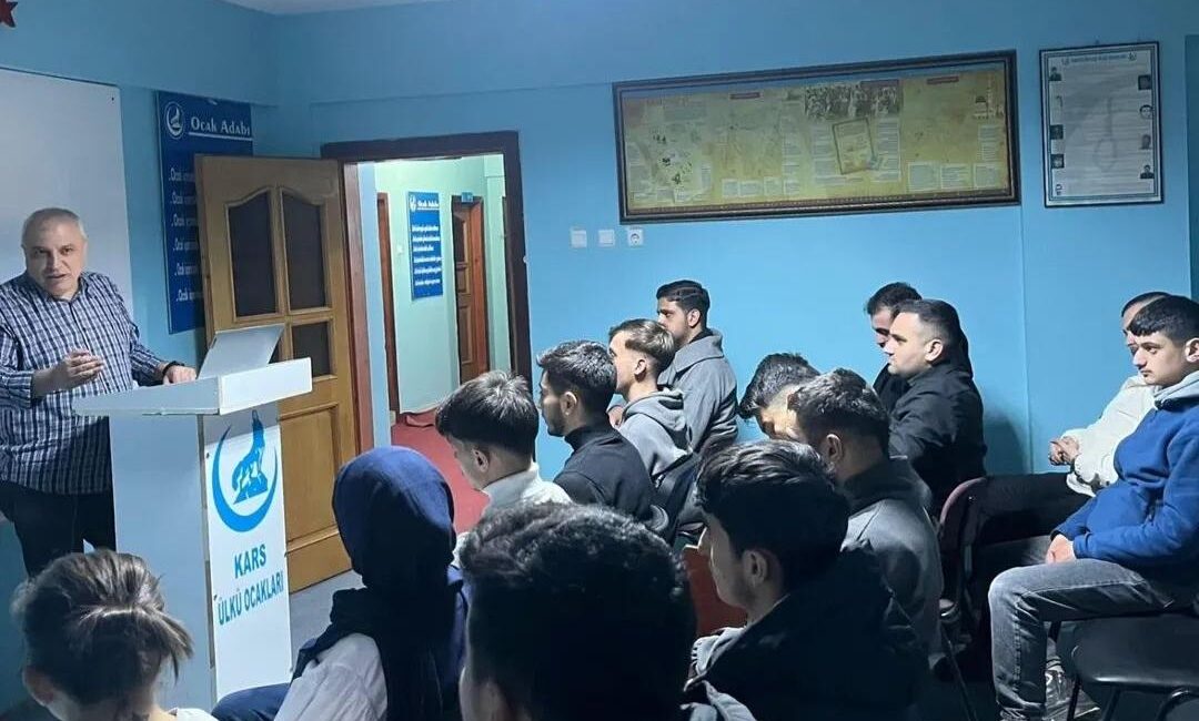 Yeşilay Kars Şubesi’nden Anlamlı Eğitim Programı Yeşilay Kars Şubesi, bağımlılıkla